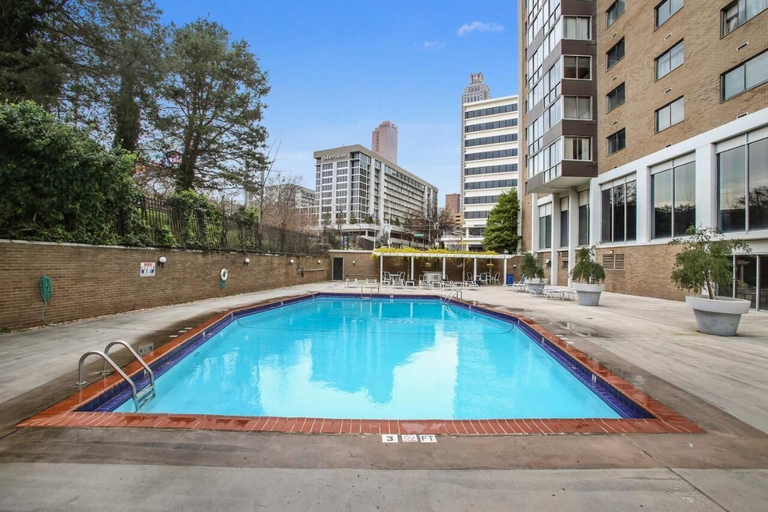Sport & Beauty 4, ATL Downtown 2BR with Free Parking Gym, Atlanta