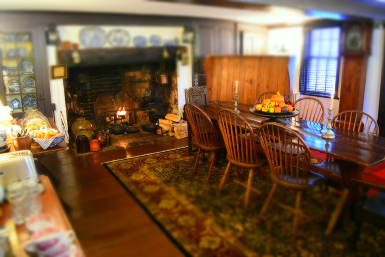 Food & Drinks 4, Silsbee's by Daniels House, Essex