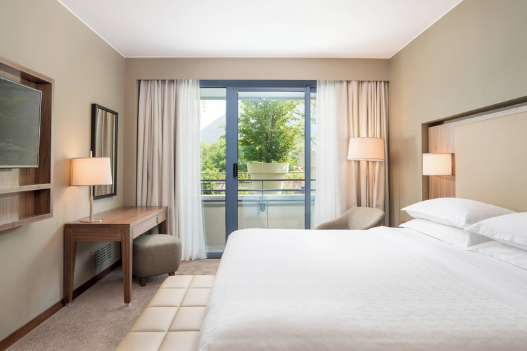 Bedroom 3, Sheraton Lake Como Hotel, Como