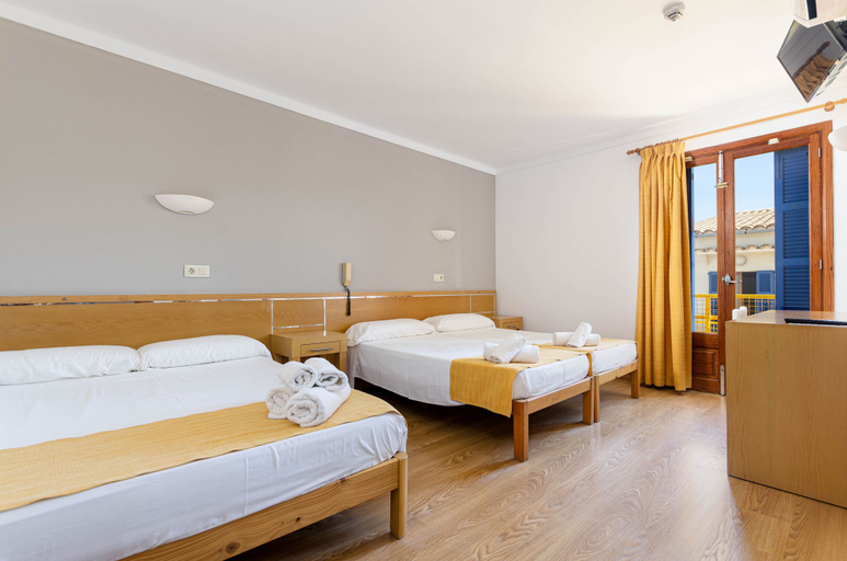 Bedroom 3, Hotel Bellavista, Baleares