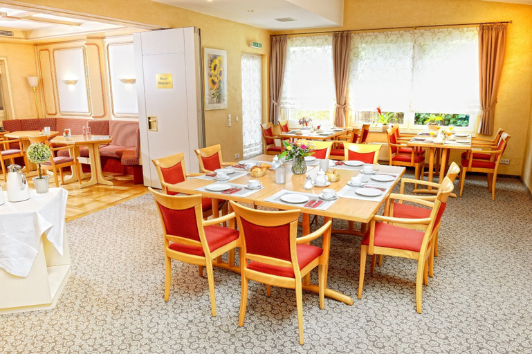 Food & Drinks 5, Wellnesshotel Rothfuss mit Spa und 2 Schwimmbädern, Calw