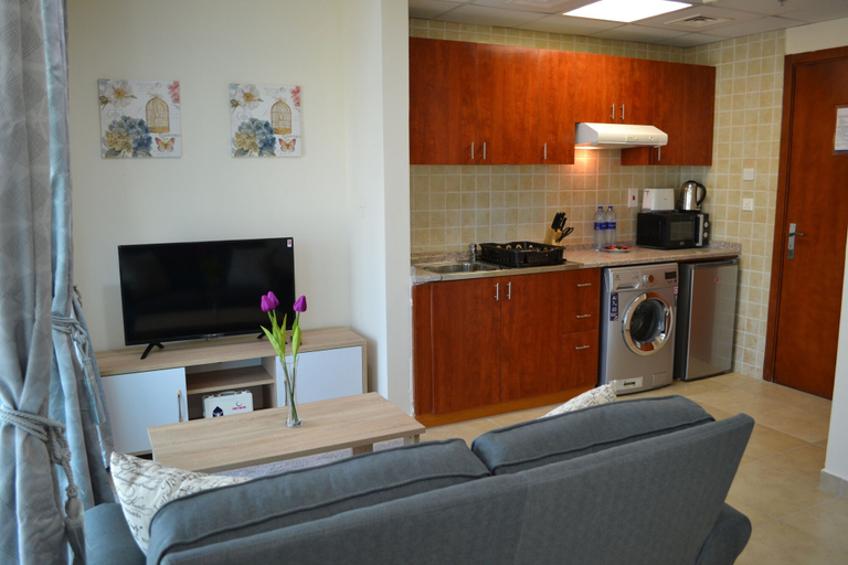 Living area 5, BRK - Modern studio with balcony IN JLT, Dubai