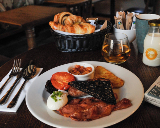 Food & Drinks 5, The Lion at Malpas, Cheshire West and Chester