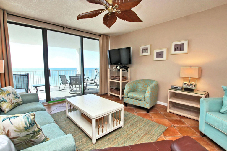 Others 4, Pelican Pointe 803, Baldwin