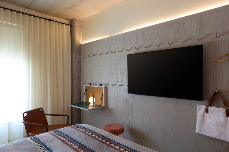 Bedroom 3, Moxy Charleston Downtown, Charleston
