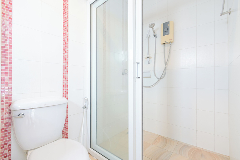 Bathroom 4