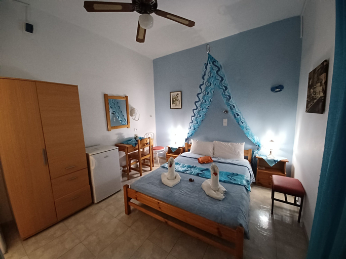 Bedroom 4, Evelina Pension, South Aegean