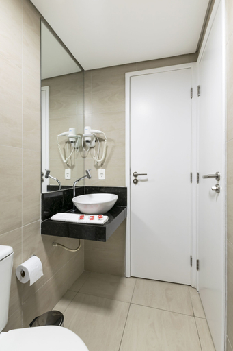 Bathroom 5, VilaHotell Recife, Recife