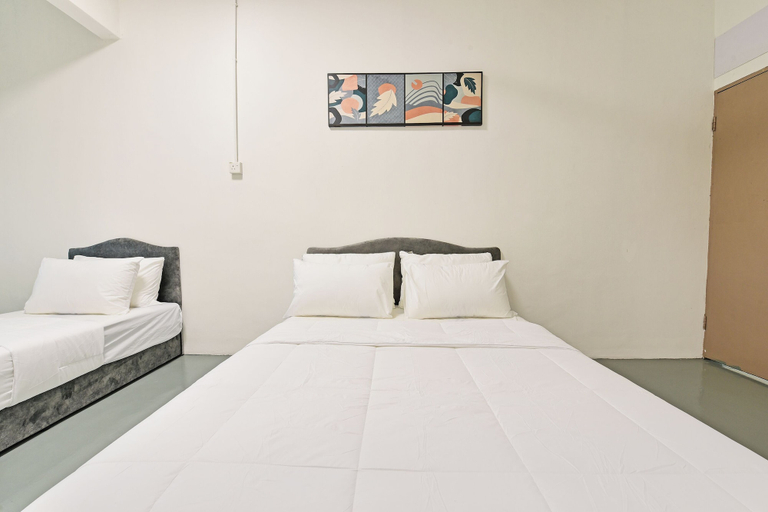 Bedroom 2, Townhouse OAK Dey Hotel, Kota Bharu