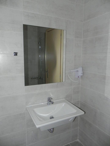 Bathroom 5, Malliotakis Beach Hotel by Checkin, Crete