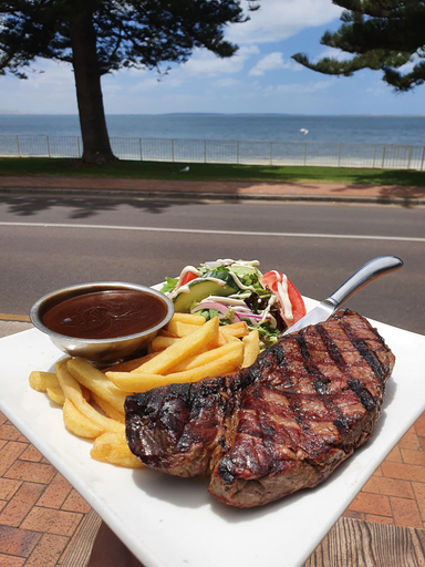 Food & Drinks 5, Port Lincoln Pier Hotel, Port Lincoln