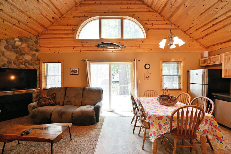 Others 4, The Loft at Blueberry Lake, Sawyer