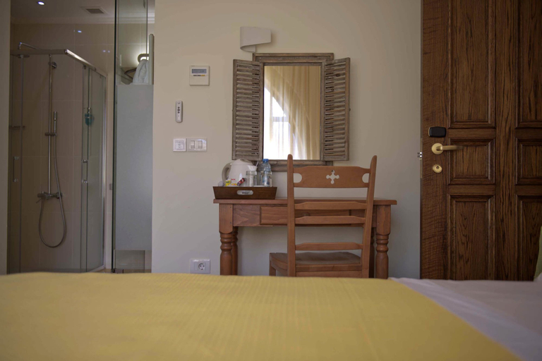 Bedroom 2, L'Auberge de la Mer, Batroun