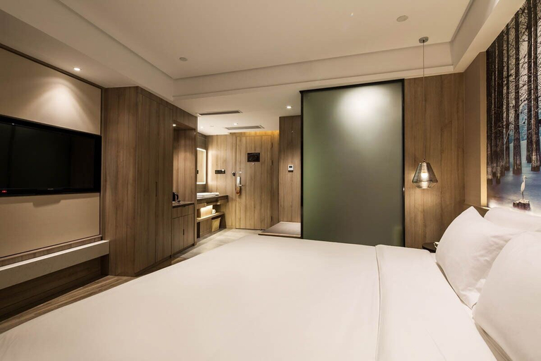 Bedroom 2, Atour Hotel Tianyi Square Ningbo, Ningbo