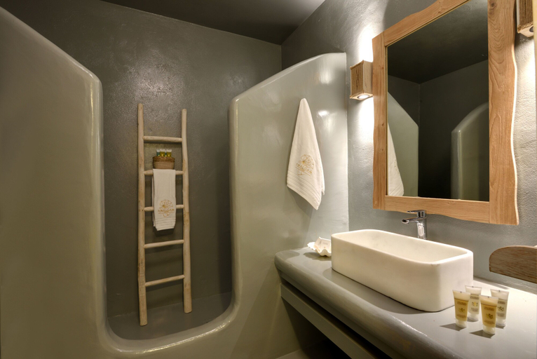 Bathroom 4, Amalgam Homes Paros, South Aegean
