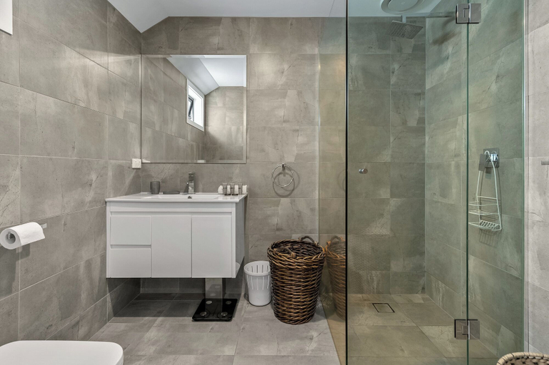 Bathroom, StayCentral - Thornbury Townhouse, Melbourne