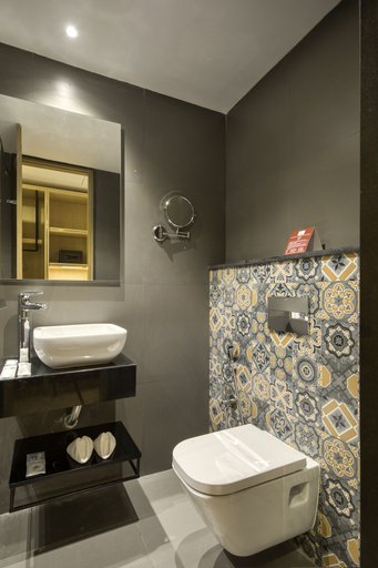 Bathroom 4, Le Foliage by TGI, Bangalore