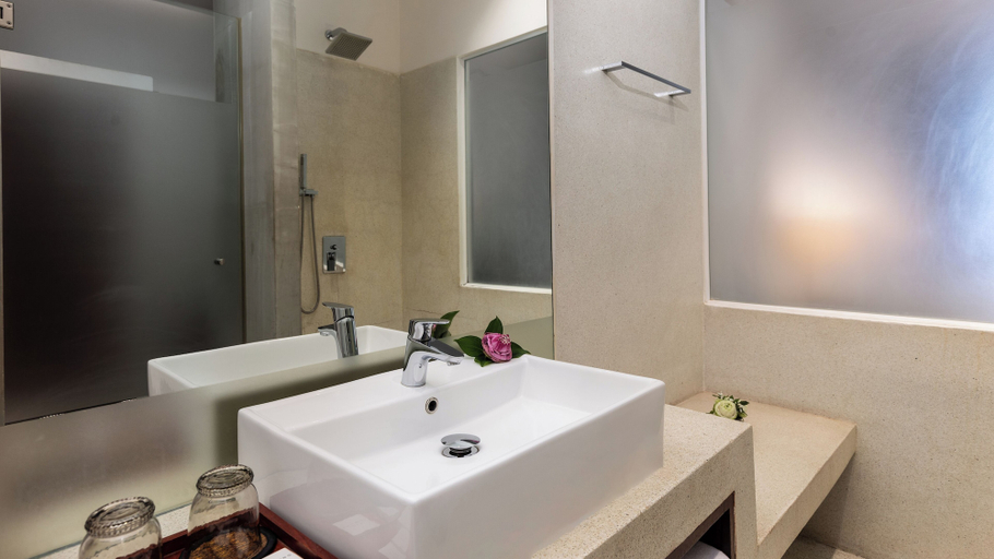 Bathroom 5, Lynnaya Urban River Resort, Siem Reap
