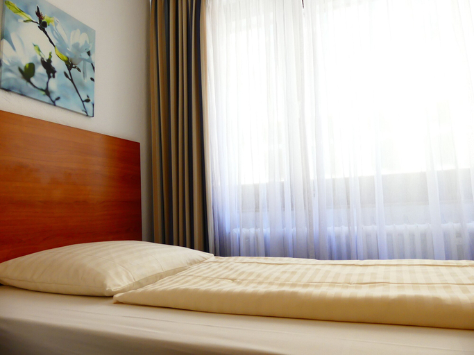 Bedroom 3, Callas Hotel am Dom, Köln