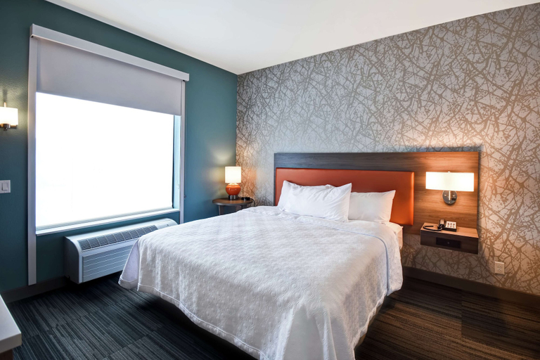 Bedroom 3, Home2 Suites by Hilton Mechanicsburg, Cumberland