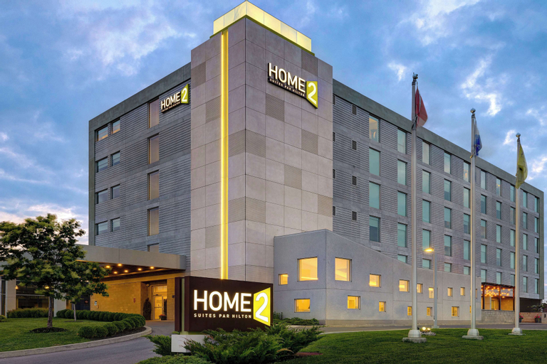 Home2 Suites by Hilton Montreal Dorval, Montréal