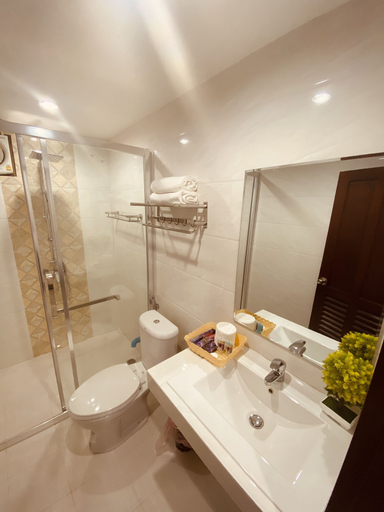 Bathroom 4, Consiana Vang Vieng Hotel, Vangvieng