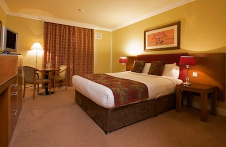 Bedroom 2, Hamlet Court Hotel