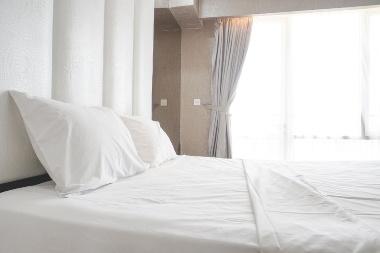 Room 5, Minimalist And Cozy Studio At Ambassade Kuningan Apartment, South Jakarta