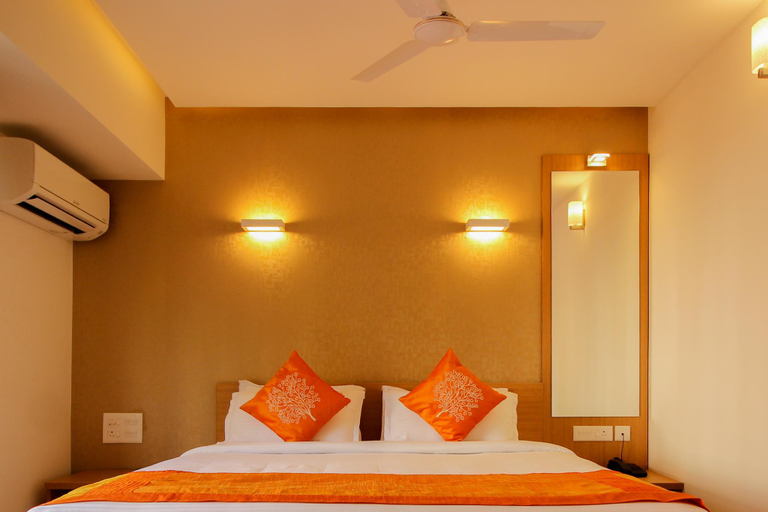 Bedroom 2, Grand Plaza Hotel, Dakshina Kannada
