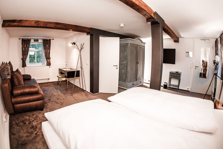 Bedroom 2, Landhotel Kahltalmühle, Aschaffenburg