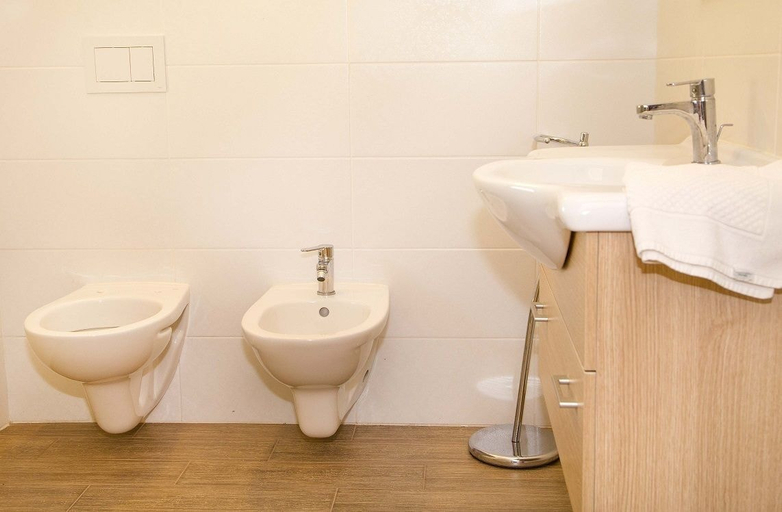 Bathroom 3, Agriturismo Fassi, Catanzaro