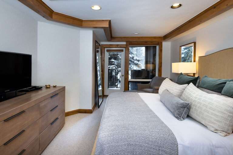Bedroom 3, Gravity Haus Vail, Eagle