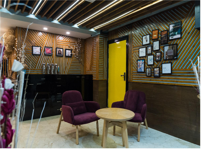 Public Area 2, The Avenue Hotel @ Ballygunge, Kolkata