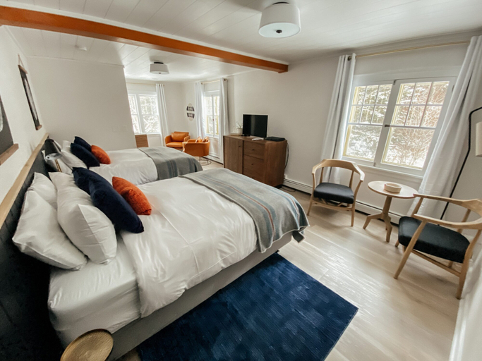 Bedroom 2, Cascade Lodge, Cook