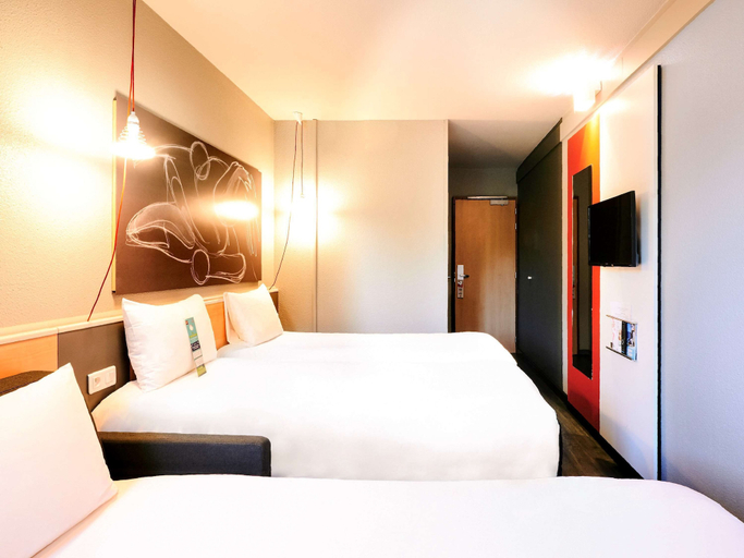Bedroom 4, ibis Styles Lyon Gerland, Rhône