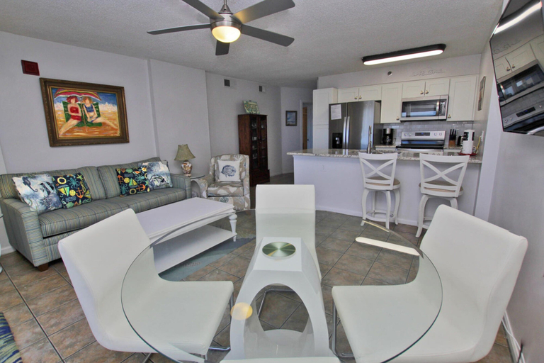Others 5, Tradewinds 807, Baldwin