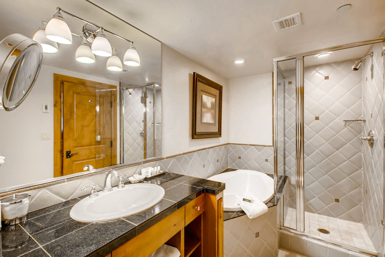 Bathroom 4, Gravity Haus Vail, Eagle