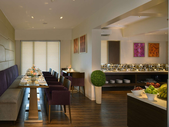 Food & Drinks 4, Residency Sarovar Portico Mumbai, Mumbai Suburban