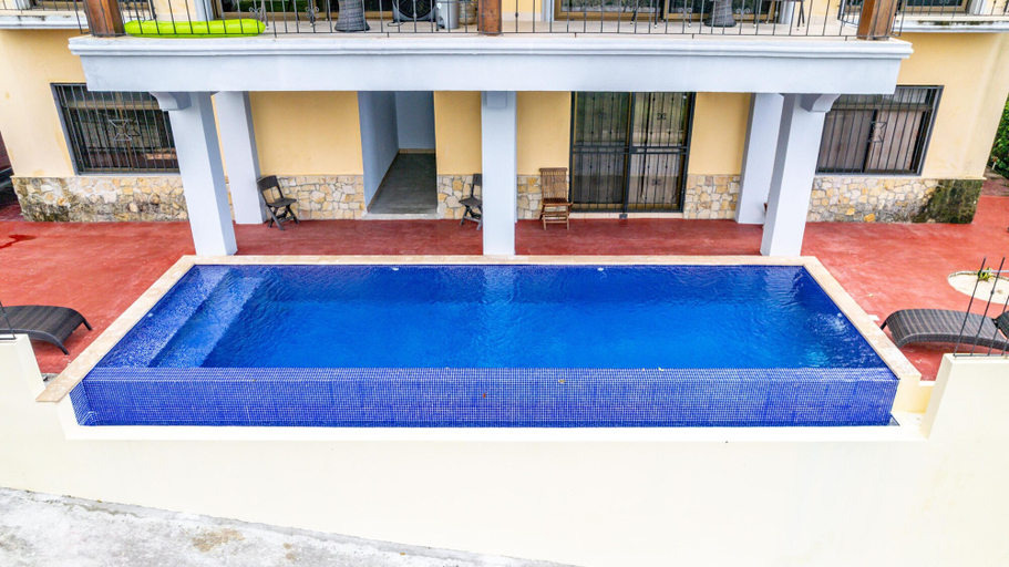 Sport & Beauty 5, 2 Bedroom Ocean-View Condo with Pool, Santa Cruz