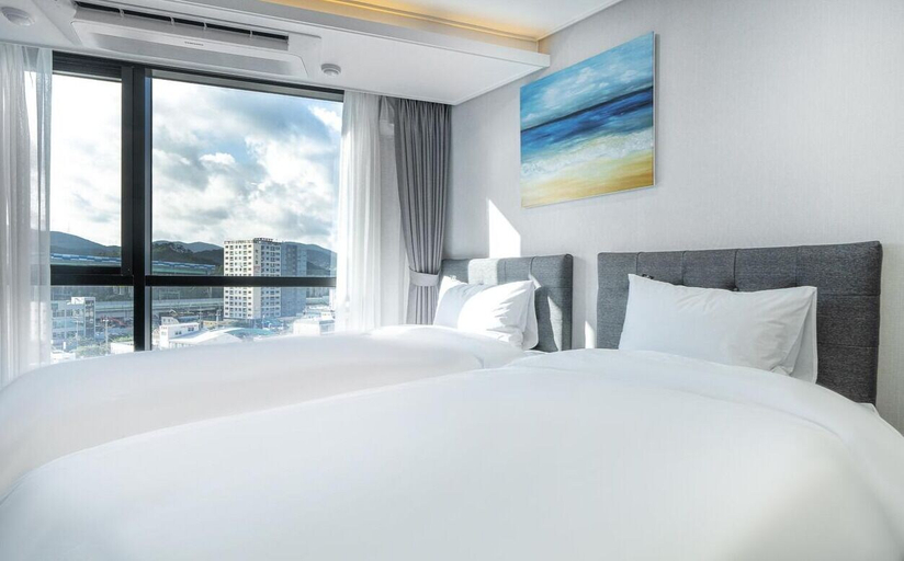 Bedroom 3, Song Jeong Hotel Blue Castle, Haeundae