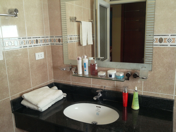 Bathroom 5, Camela Hotel & Resort, Hồng Bàng