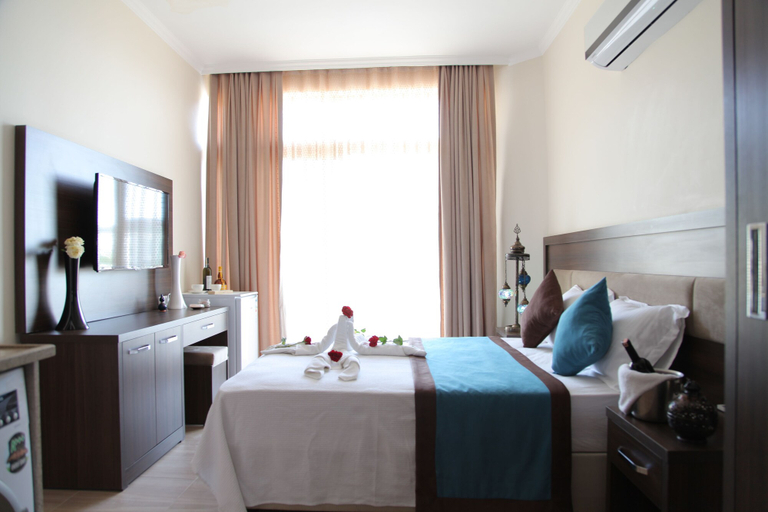 Bedroom 4, Atlas Otel, Fethiye