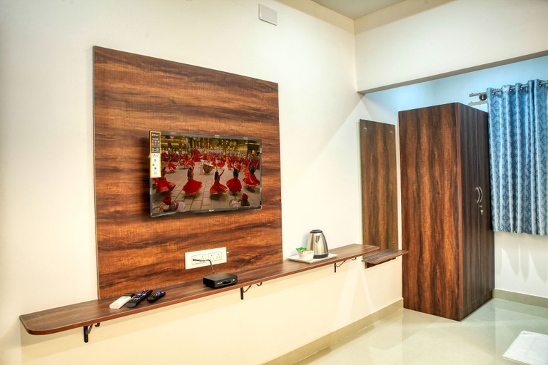 Bathroom 3, Visa Inn Bangalore Airport, Bangalore