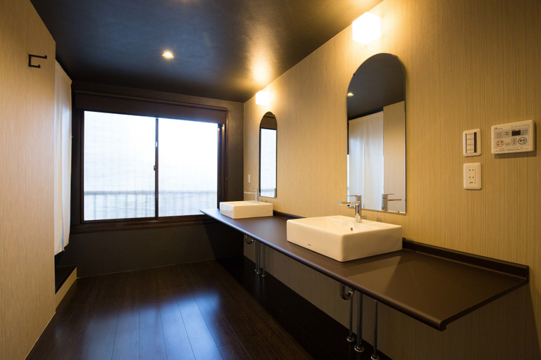 Bathroom 3, KYOTO Yadomachi Nishijin, Kyoto