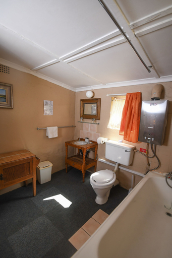 Bathroom 3, Oban Historical Guest Farm, Thabo Mofutsanyane