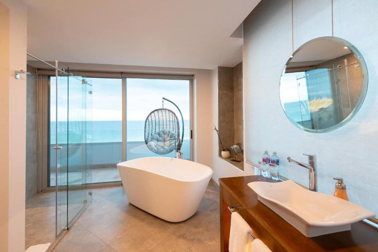 Bathroom 5, Oro Verde Manta, Manta