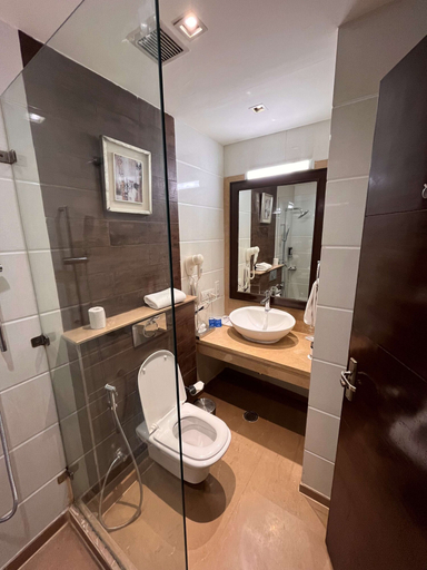 Bathroom 5, Sarovar Portico Jaipur, Jaipur
