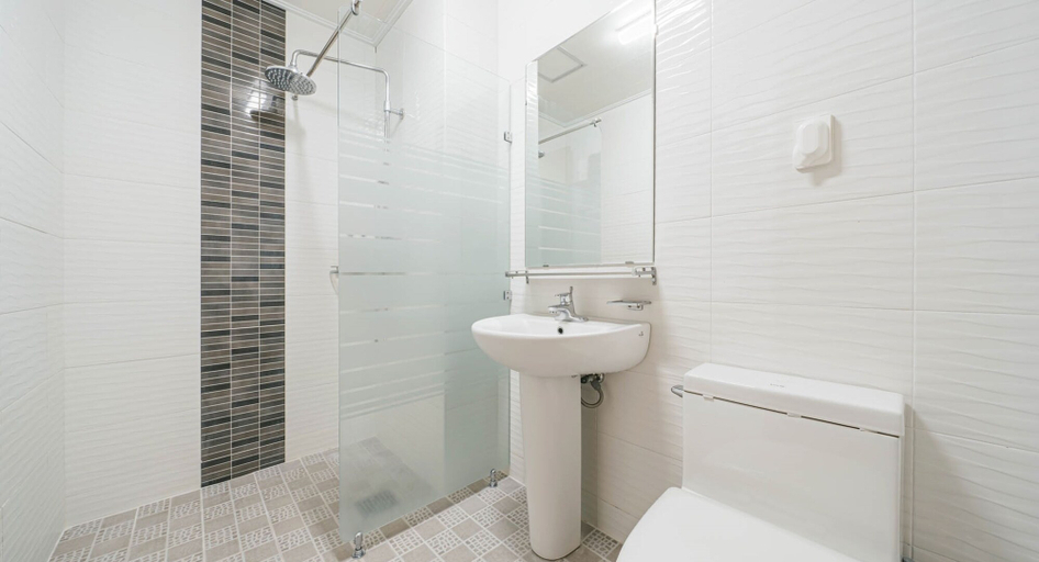 Bathroom 3, Today Seogwipo, Seogwipo