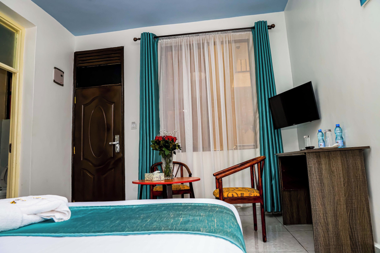 Bedroom 2, The Gem Hotel, Naivasha