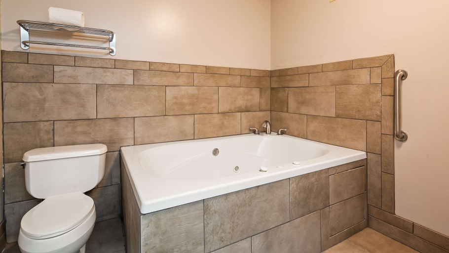 Bathroom 4, Best Western Home Place Inn, Benton